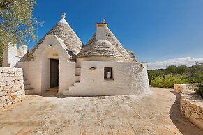 298 Trullo Luna by Perle di Puglia