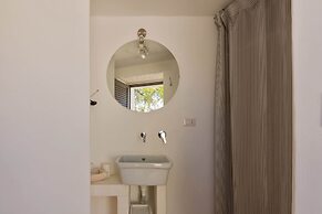 298 Trullo Luna by Perle di Puglia