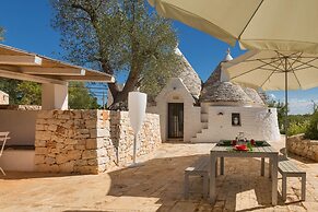 298 Trullo Luna by Perle di Puglia