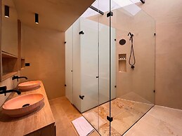 Hojarasca by Wynwood House