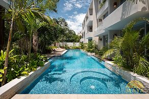 NHOA 107B Lux 1BR Condo Pool access in Aldea Zama