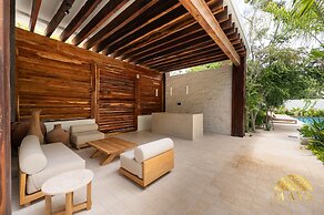 NHOA 107B Lux 1BR Condo Pool access in Aldea Zama
