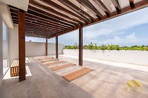 NHOA 107B Lux 1BR Condo Pool access in Aldea Zama