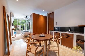 NHOA 107B Lux 1BR Condo Pool access in Aldea Zama