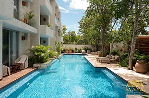 NHOA 107B Lux 1BR Condo Pool access in Aldea Zama