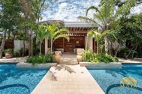 NHOA 107B Lux 1BR Condo Pool access in Aldea Zama