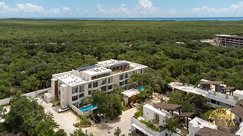NHOA 107B Lux 1BR Condo Pool access in Aldea Zama