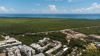 NHOA 107B Lux 1BR Condo Pool access in Aldea Zama