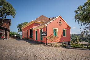 Casa de Pedra Mena Kaho