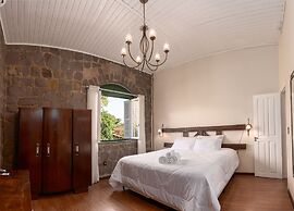Casa de Pedra Mena Kaho