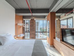 Lauret by Wynwood House