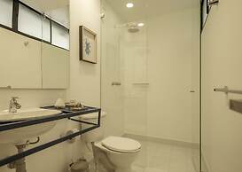 Lauret by Wynwood House