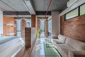 Lauret by Wynwood House