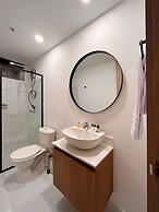 Lauret by Wynwood House