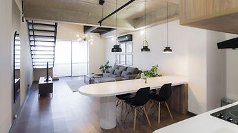 Lauret by Wynwood House