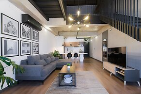 Lauret by Wynwood House