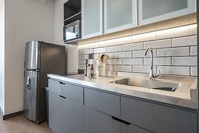 Lauret by Wynwood House