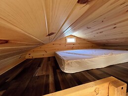 Pine Haven Lodging