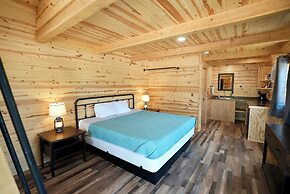 Pine Haven Lodging