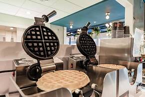 Kompose Boutique Resort at Theme Parks