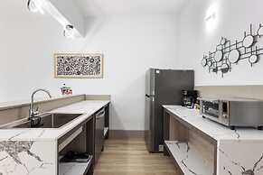 Kompose Boutique Resort at Theme Parks