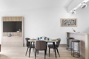 Kompose Boutique Resort at Theme Parks