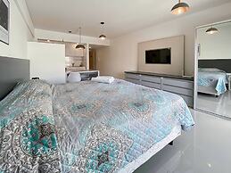 San Telmo Oasis- Contemporary Luxury Studios With Pool, Security, and 