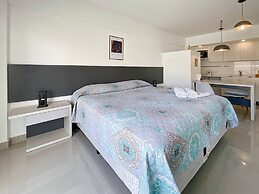 San Telmo Oasis- Contemporary Luxury Studios With Pool, Security, and 