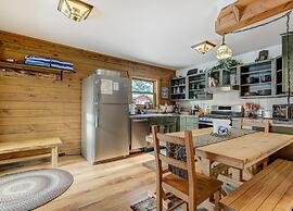 The Bear Den