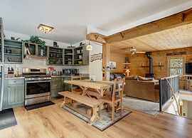 The Bear Den