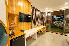 Apple House & Coffee