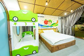 Apple House & Coffee