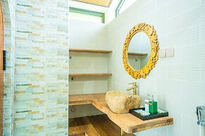 Apple House & Coffee