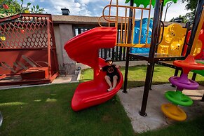 Apple House & Coffee