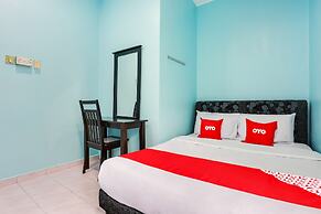 OYO 44094 Bangi Lanai Hotel