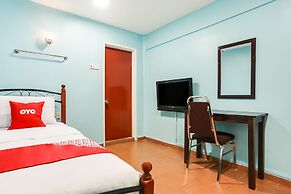 OYO 44094 Bangi Lanai Hotel