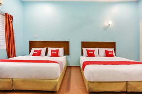 OYO 44094 Bangi Lanai Hotel