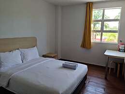 OYO 90901 Santai Morib Hotel