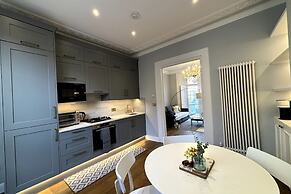 Elegant & Beautifully Presented 1BD Flat- Chelsea!