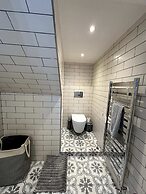 Elegant & Beautifully Presented 1BD Flat- Chelsea!