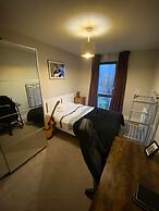 Inviting 2BD Flat W/private Balcony - Battersea!
