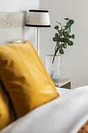 Sunny Coast Studio by Renters