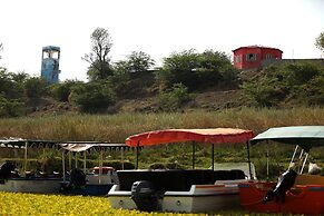 The Castle Crown Hem Vilas Resort