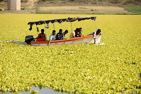 The Castle Crown Hem Vilas Resort