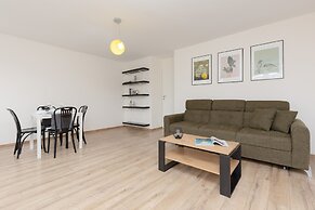 Bonifraterska Apartment by Renters