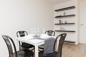 Bonifraterska Apartment by Renters