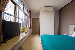 Kelowna Dwiwarna Residence