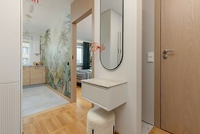 Retro-style Apartment Warsaw by Renters