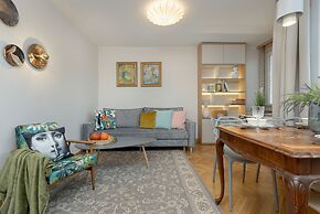 Retro-style Apartment Warsaw by Renters