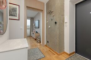 Retro-style Apartment Warsaw by Renters